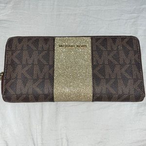 Micheal kors wallet